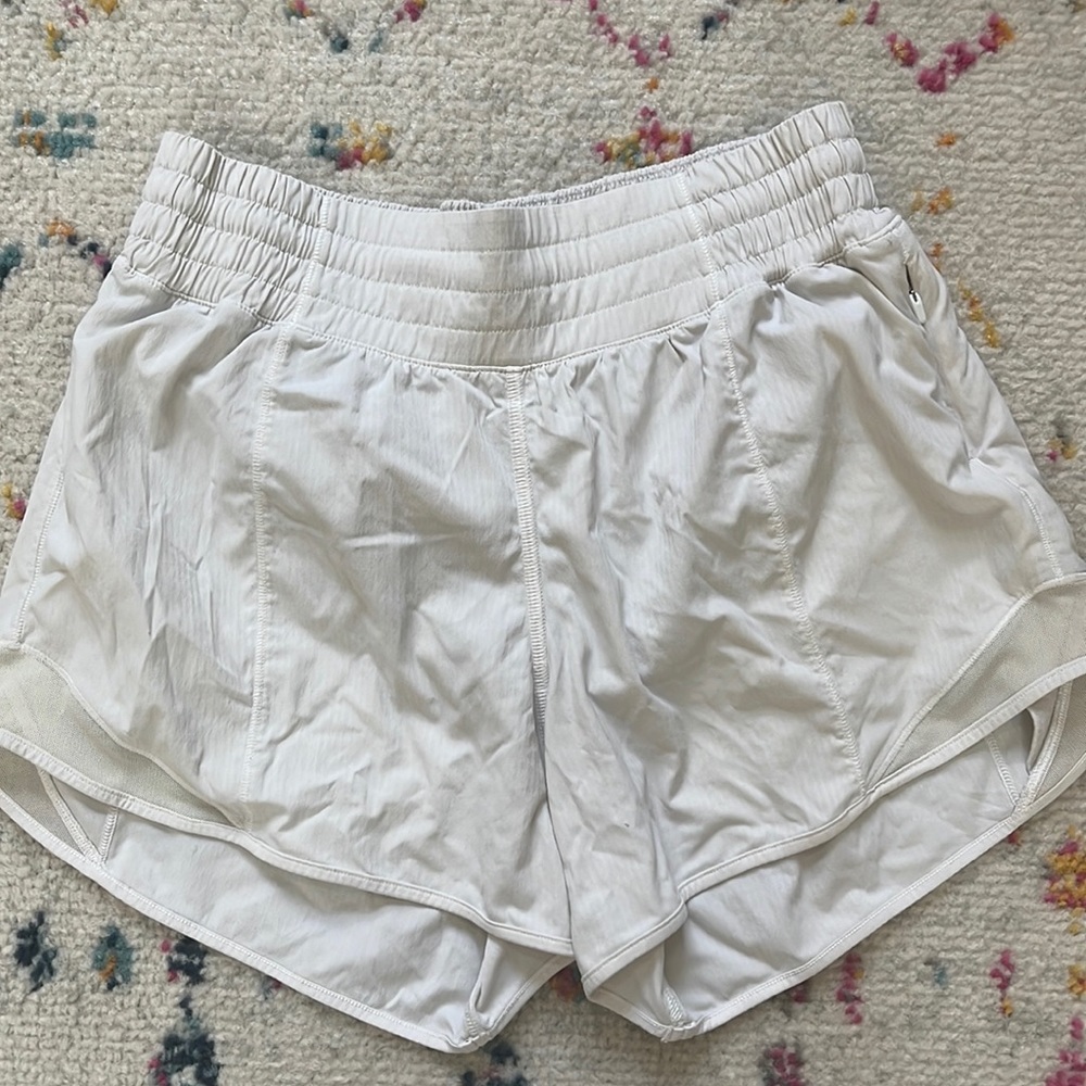 Lululemon Hotty Hot HR 4” Short